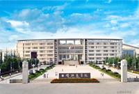 曲靖师范学院&mdash;&mdash;学校校门