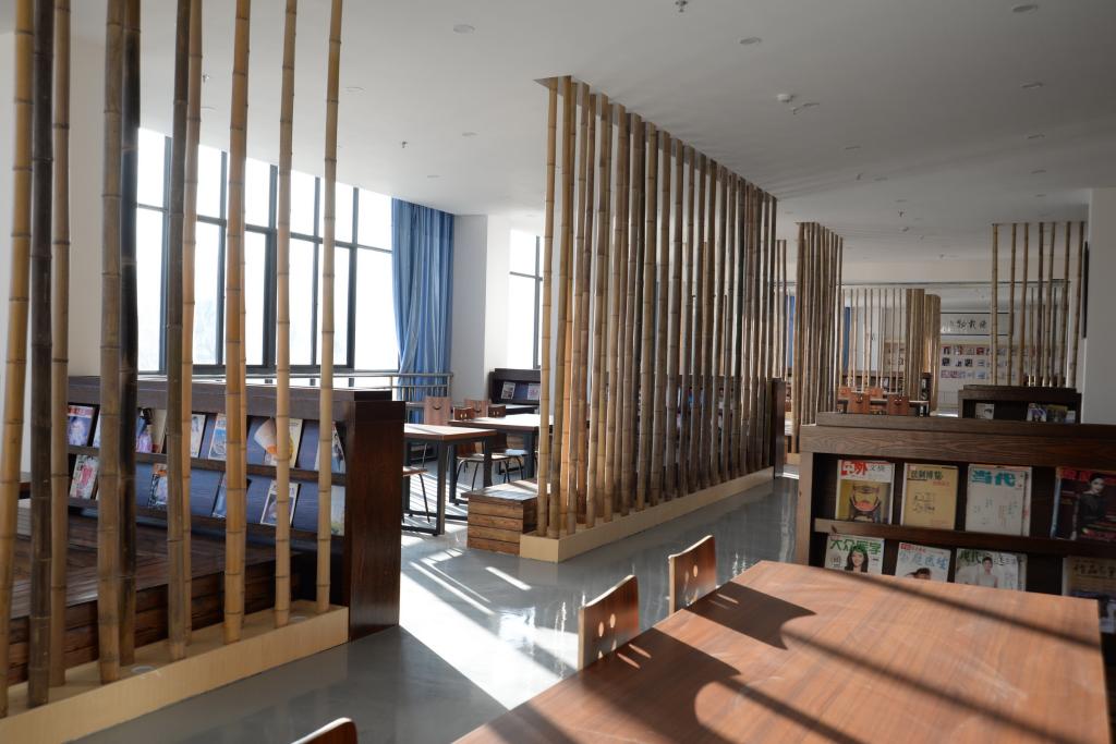 红河卫生职业学院&mdash;&mdash;图书馆阅览室